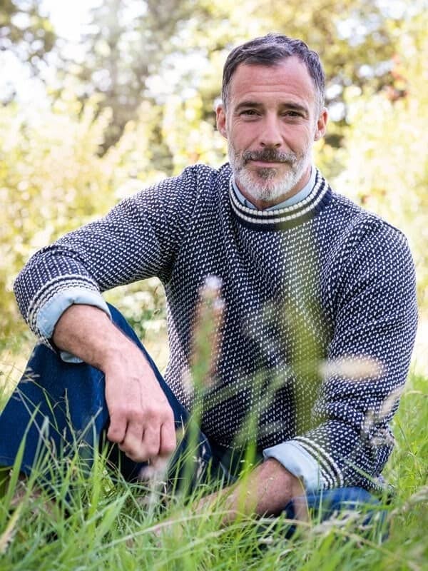 Model wears Men's Navy Blue Norwegian Jumper