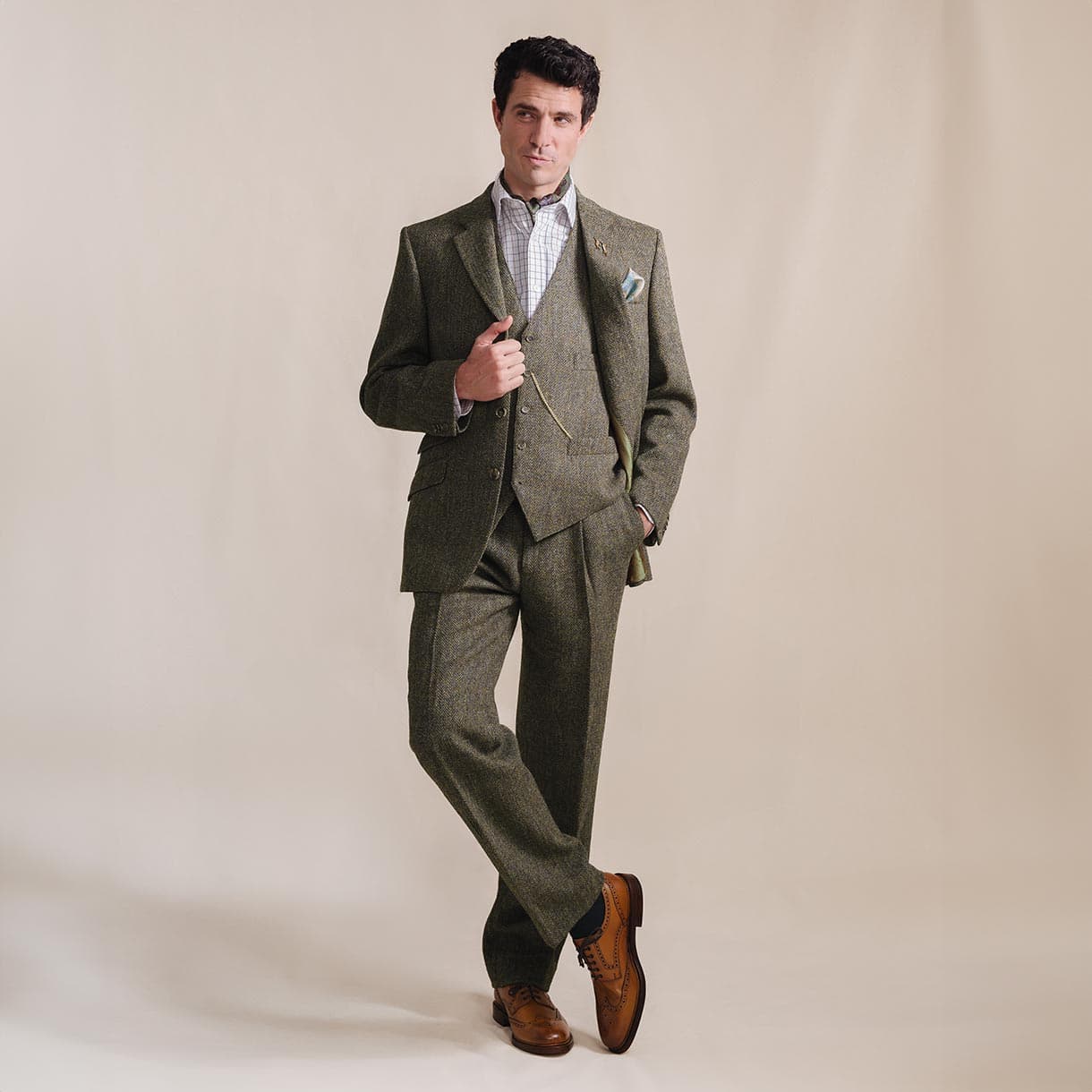 Bracken-Harris-Tweed-Suit-1.jpg