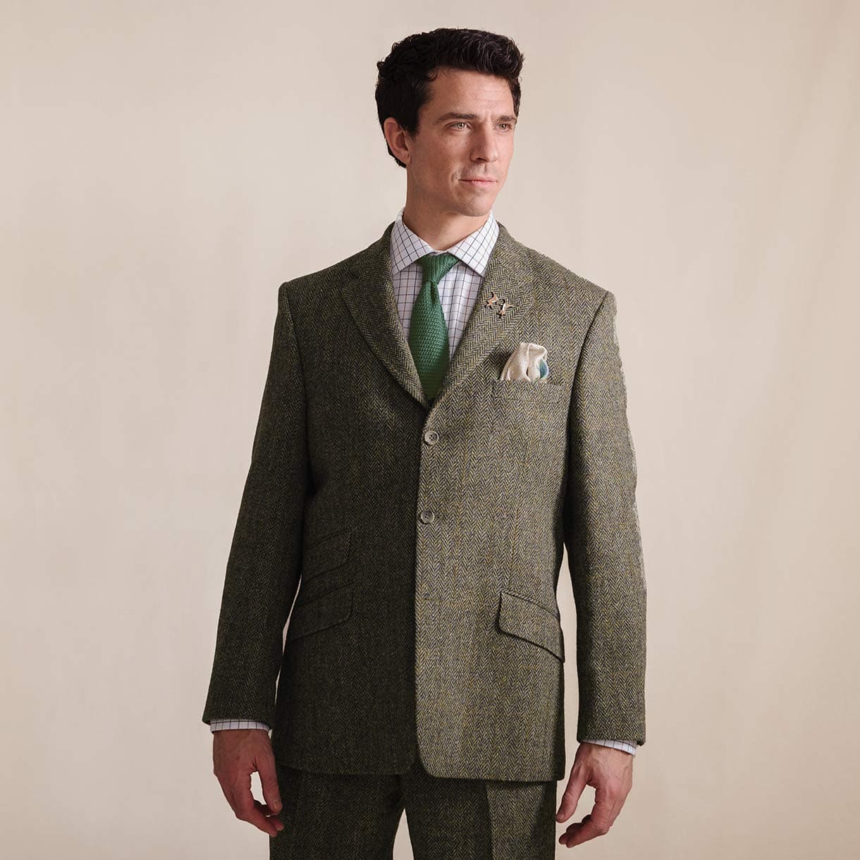 Bracken-Harris-Tweed-Suit-6.jpg