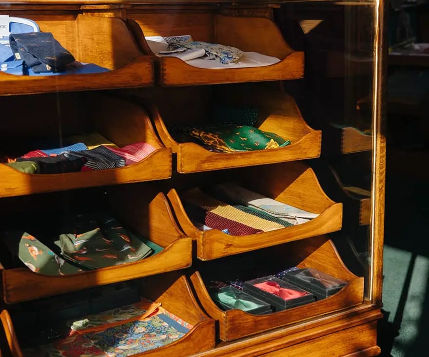 cabinet-sub.webp
